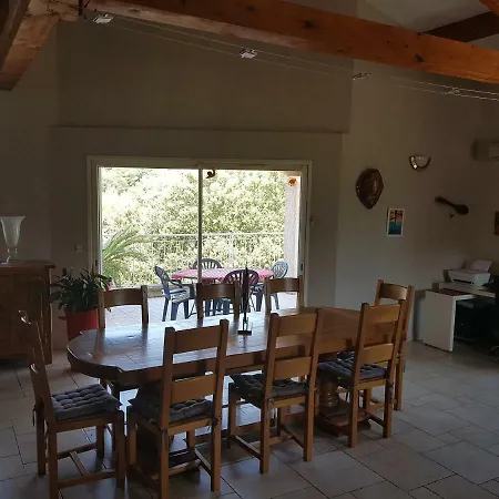 L'oustaou Au Calme Dans Un Pittoresque Petit Village Holiday home